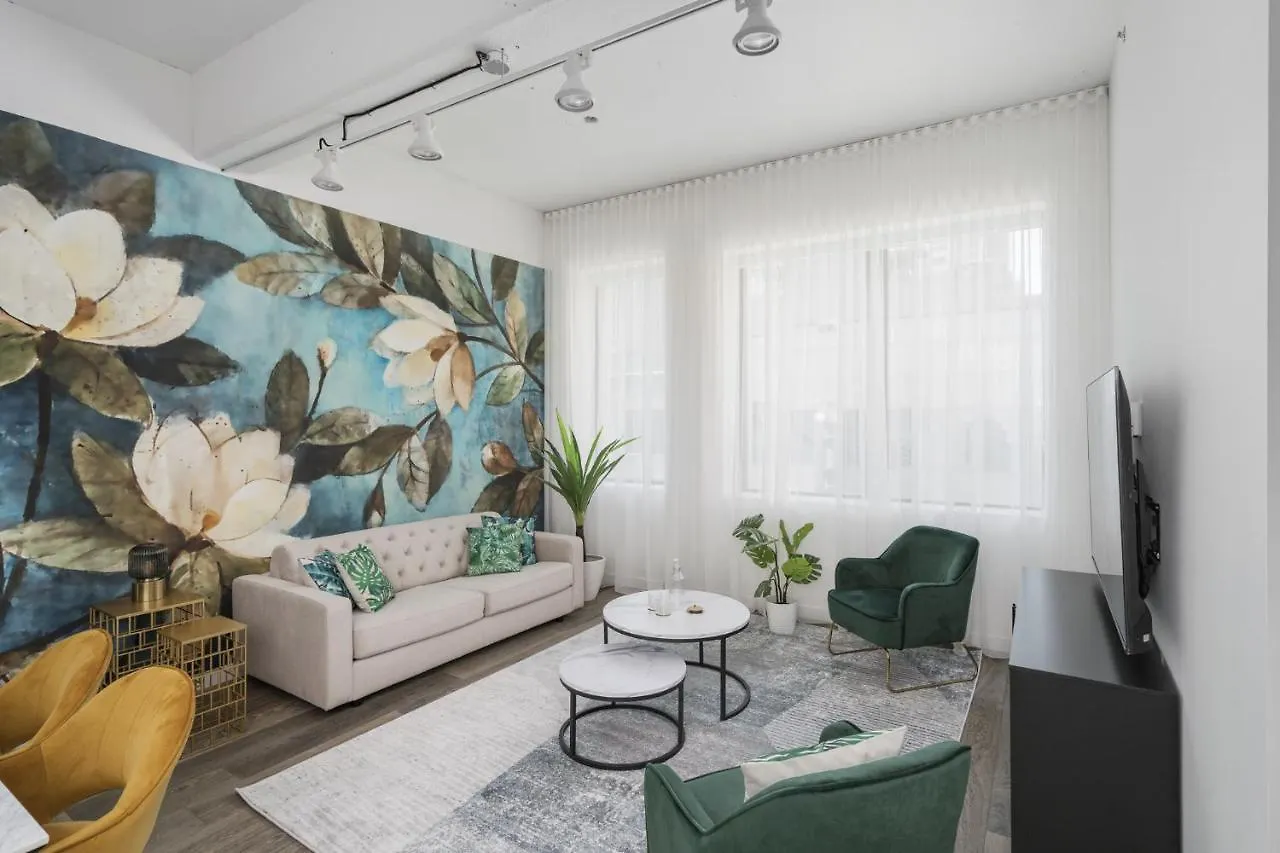 Bakan - Sainte Catherine Montreal Apartment